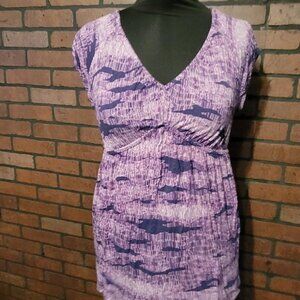 Daisy Fuentes baby doll waist.  Flattering fit.  Purple and white.  Size Large